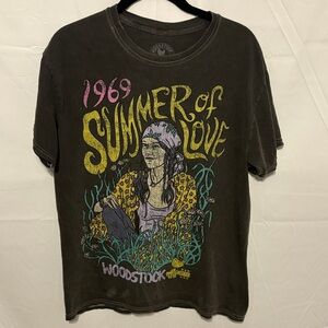 Woodstock 1969 Summer of Love Graphic Tee - Black